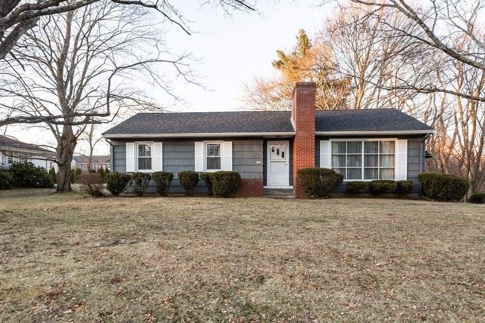 133 W Main St, West Brookfield, MA 01585 - photo 1