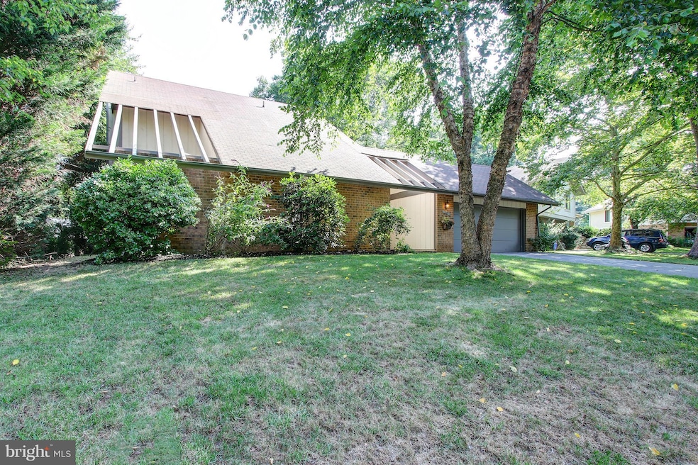 13 Cape Anne Ct, Montgomery Village, MD 20886 - photo 1