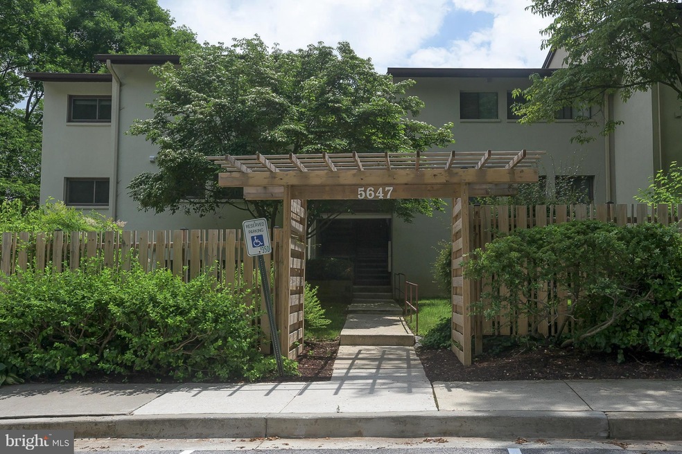 5647 Harpers Farm Rd unit A, Columbia, MD 21044 - photo 1