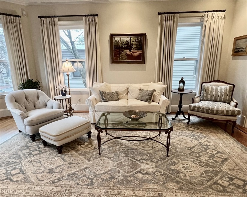 40 Mount Vernon St unit 1, Cambridge, MA 02140 - photo 1