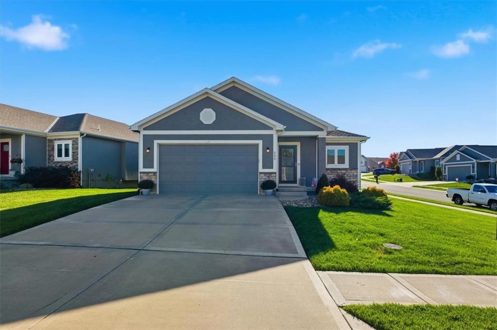 Under Contract $435,000 • Co-Listing Agent