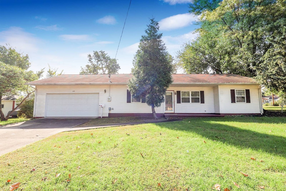 614 Union Ave, Moberly, MO 65270 - photo 1