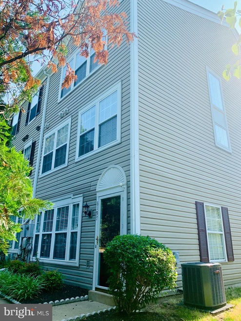 8197 Cockburn Ct unit 8197, Lorton, VA 22079 - photo 1