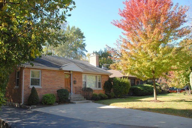 280 E Saint Charles Rd, Elmhurst, IL 60126 - photo 1