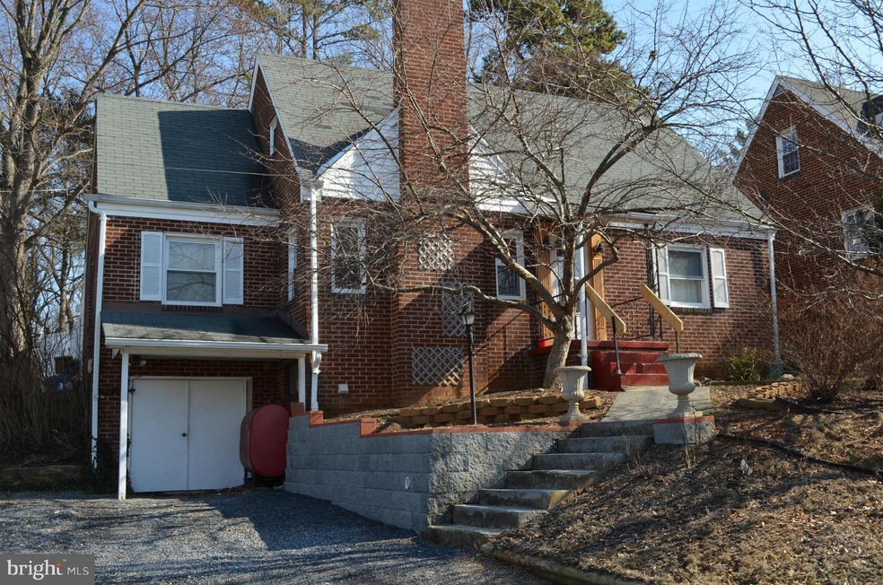 1123 Summit Ave, Front Royal, VA 22630 - photo 1