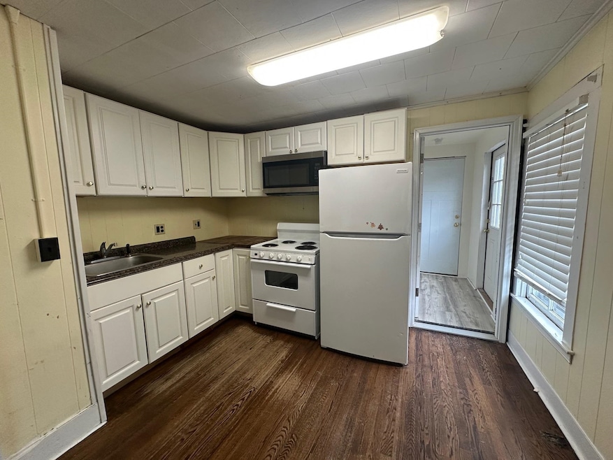 For Rent $1,395/month