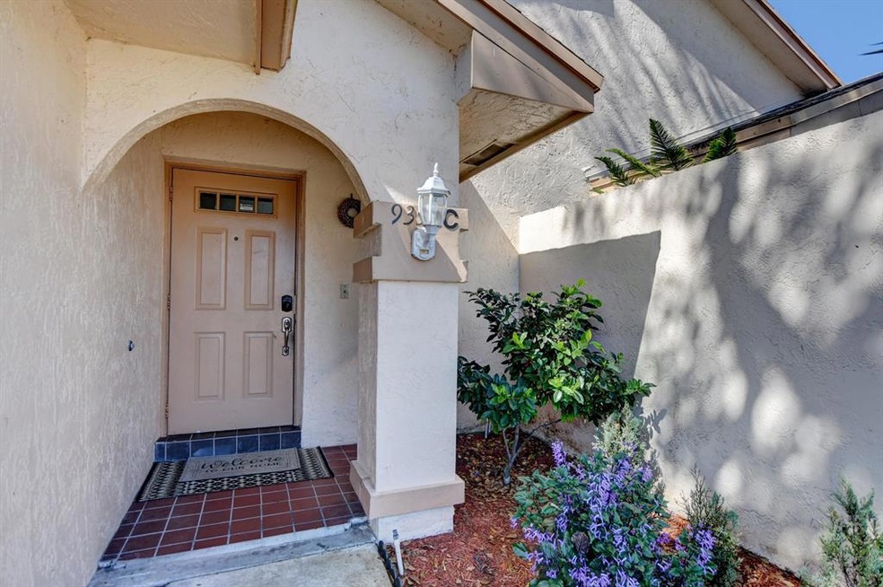 9352 Boca Gardens Pkwy unit C, Boca Raton, FL 33496 - photo 1