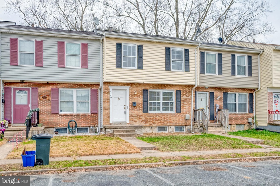 1539 Harford Square Dr, Edgewood, MD 21040 - photo 1