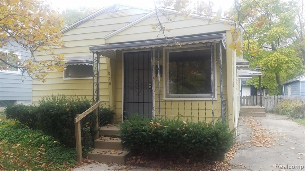 830 Huron