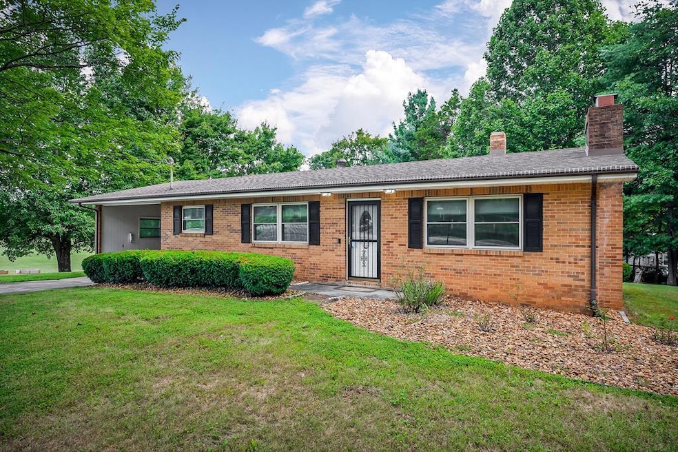 2549 Jamestown Hwy, Alpine, TN 38543 - photo 1