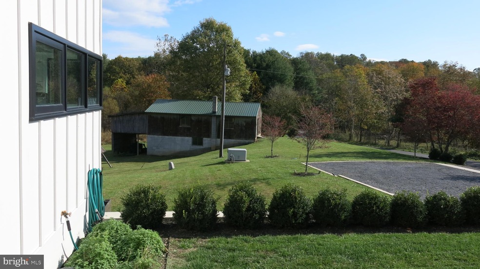 761 Fodderstack Rd, Flint Hill, VA 22627 - photo 1