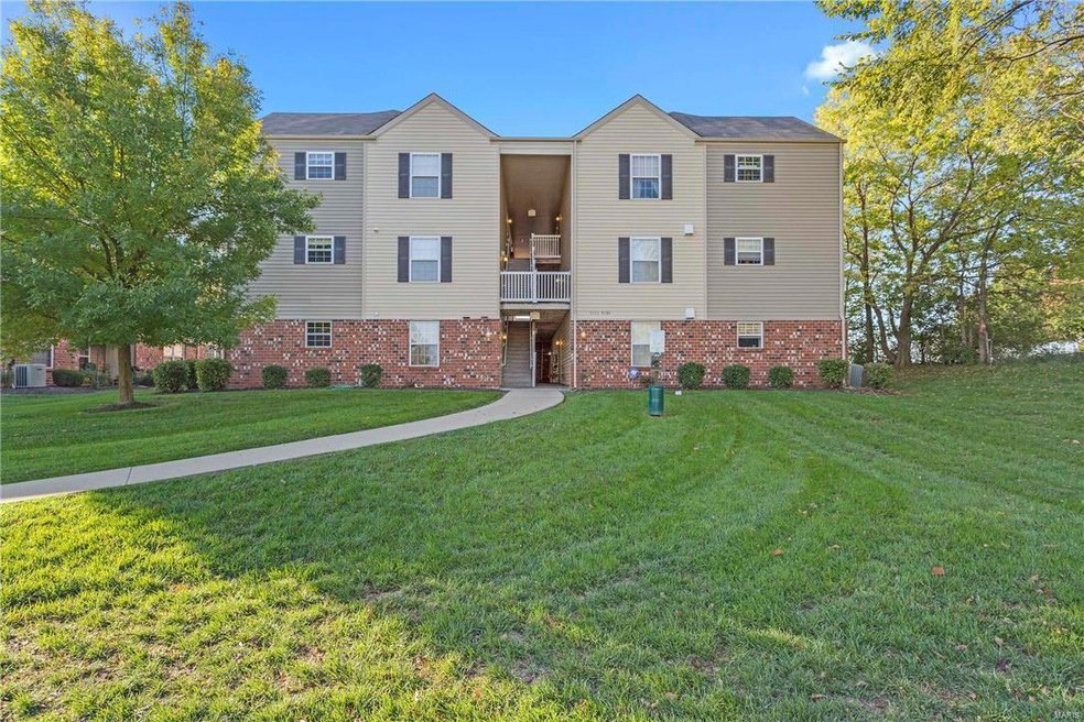 5112 Welsh Dr, Lake Saint Louis, MO 63367 - photo 1