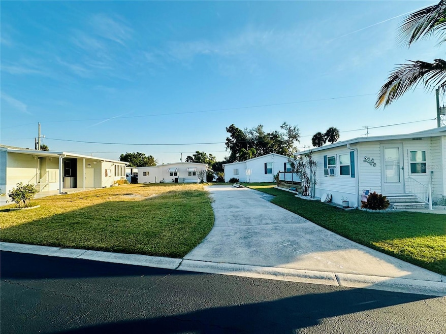 522 Centre St, Palmetto, FL 34221 - photo 1