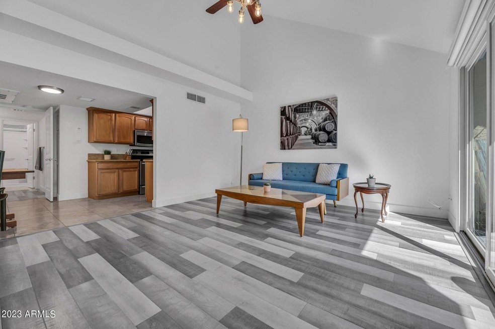 7-web-or-mls-3807 N 30th St-7