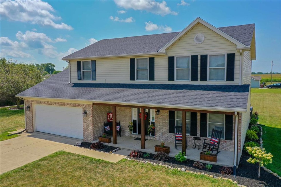 804 Maple Ct, Sweetser, IN 46987 - photo 1