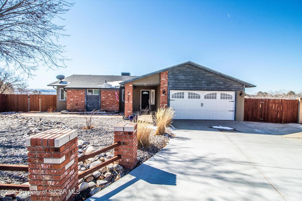 3105 N Mesa Verde Ave