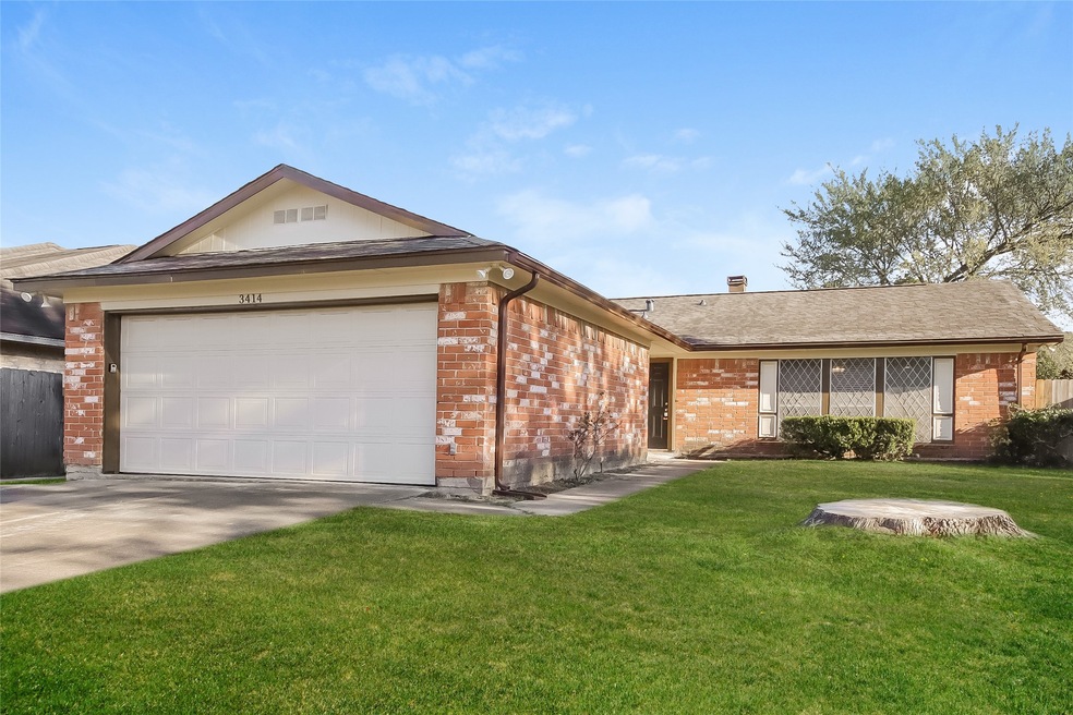 3414 Mckinley Ln, Houston, TX 77088 - photo 1