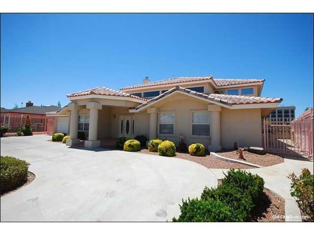 1795 Billy Casper Dr, El Paso, TX 79936 - photo 1