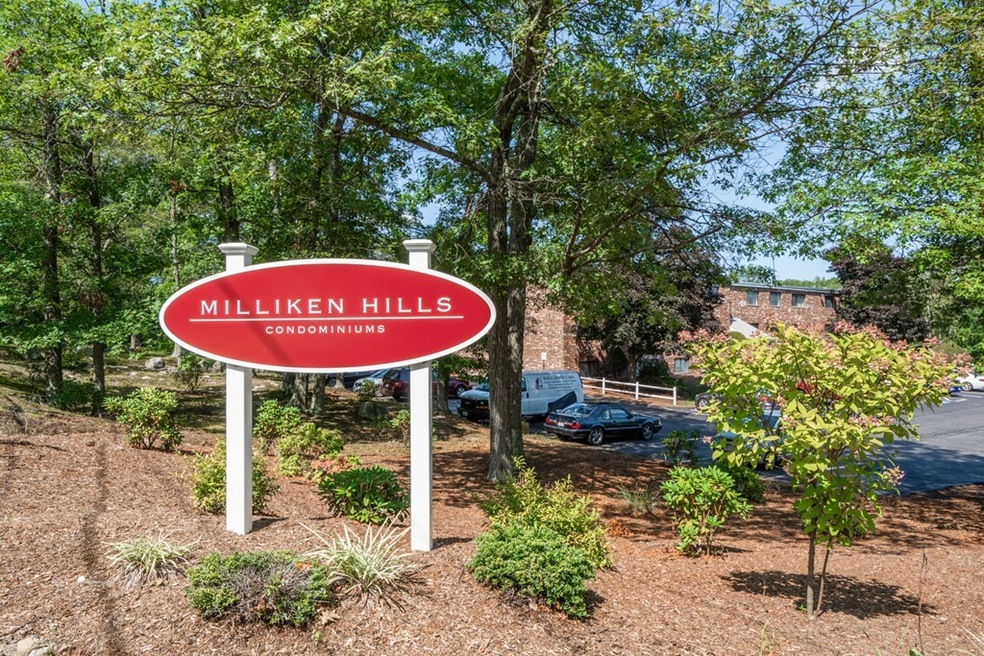 69 Milliken Ave unit 11, Franklin, MA 02038 - photo 1