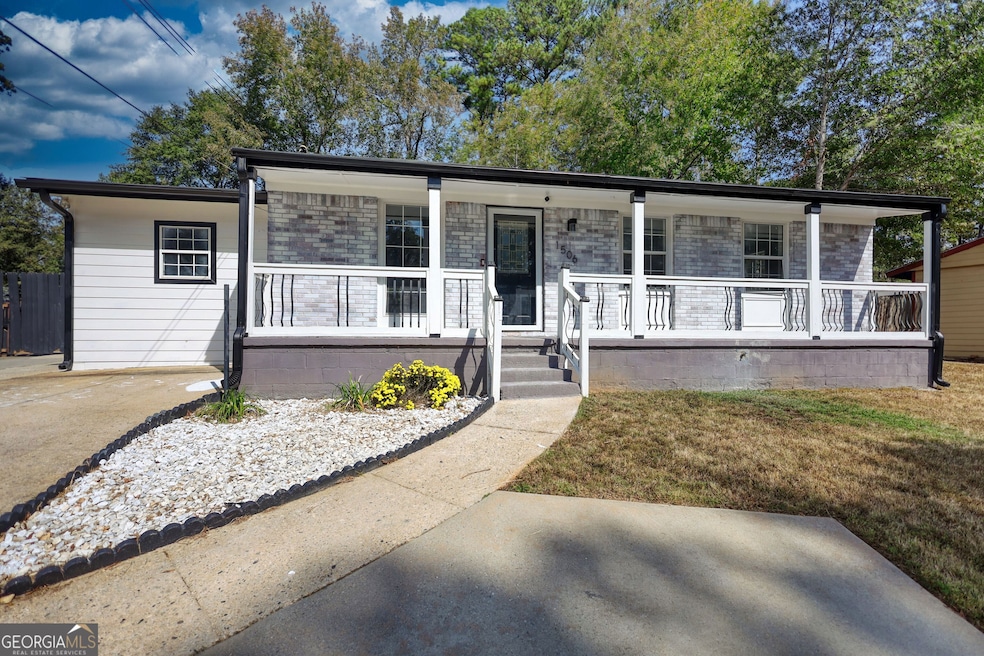 1506 Ravenel Rd unit 3, Conley, GA 30288 - photo 1