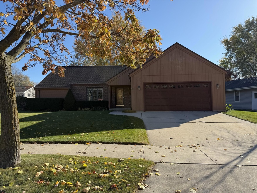 1522 N Frances St, Port Washington, WI 53074 - photo 1