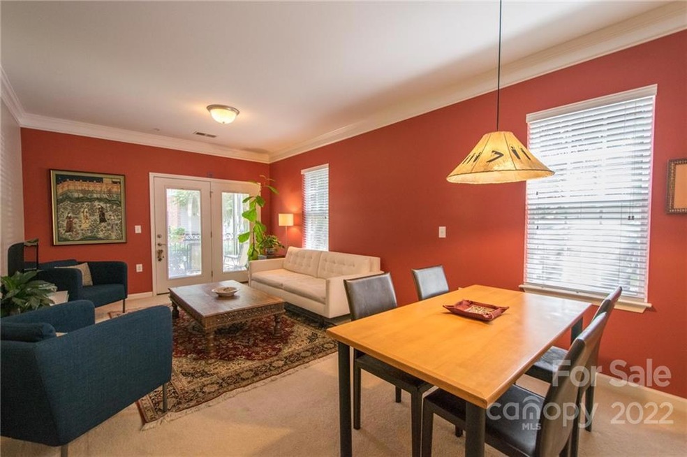 518 Appeldoorn Cir unit 518, Asheville, NC 28803 - photo 1