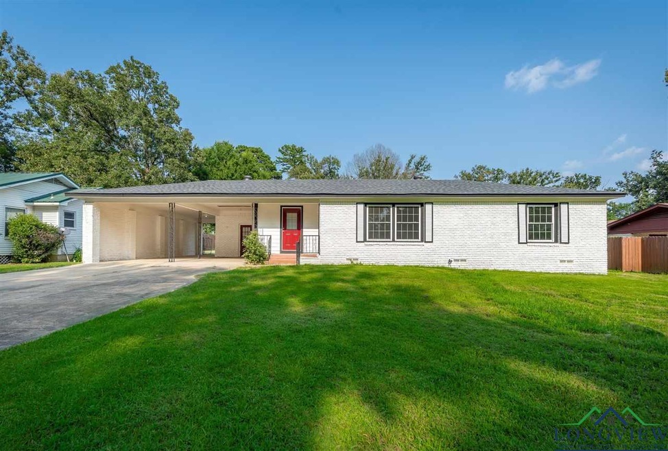 102 Crestwood Dr, Longview, TX 75601 - photo 1