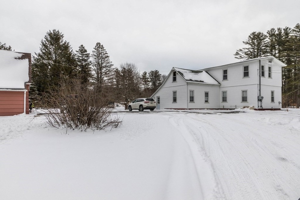 184 Minott St unit 2, Gardner, MA 01440 - photo 1