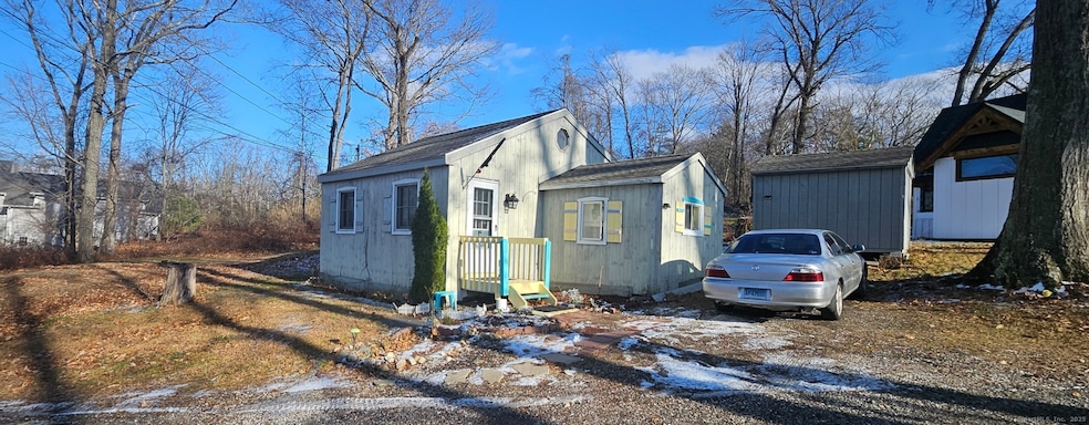 262 Great Plain Rd unit 17, Danbury, CT 06811 - photo 1