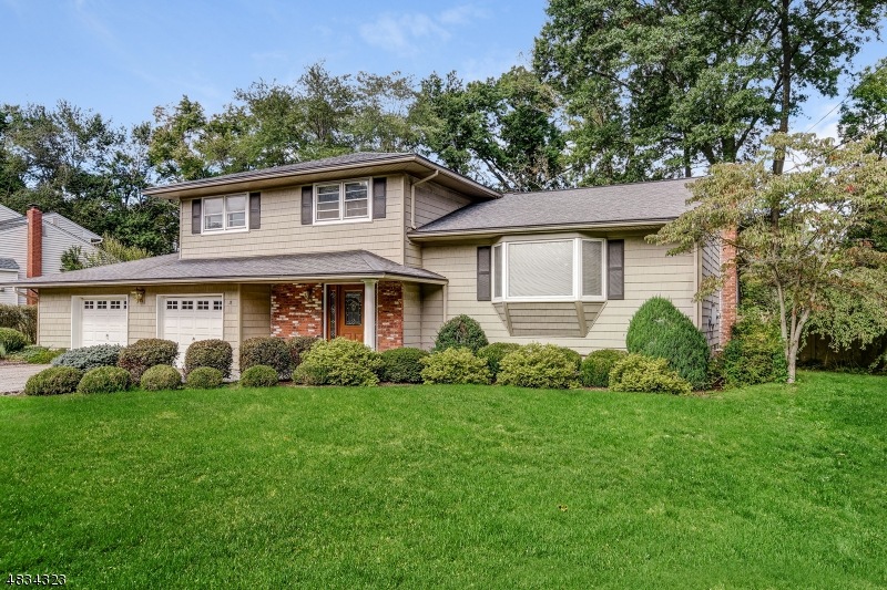 18 Parkside Dr, Parsippany, NJ 07054 - photo 1