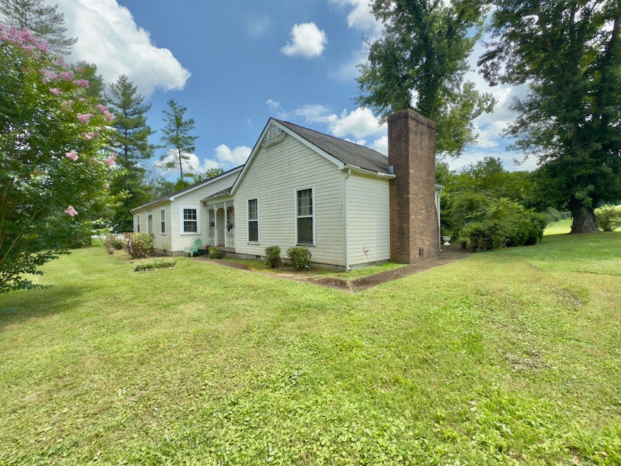 113 Bluff Springs Rd, McMinnville, TN 37110 - photo 1