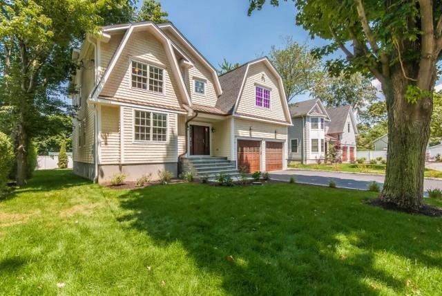 4 Carleton St, Fairfield, CT 06824 - photo 1