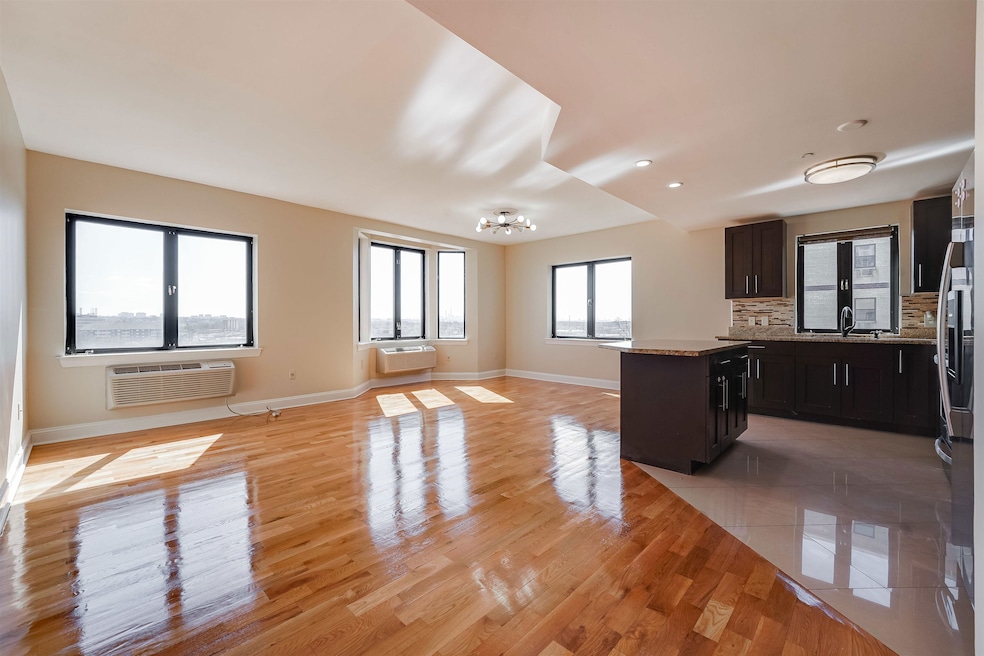 29 1st St unit 401, Hackensack, NJ 07601 - photo 1