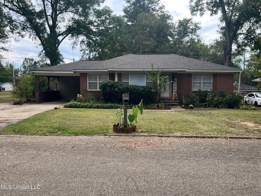 1603 Boggan Dr, Tupelo, MS 38801 - photo 1