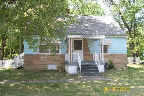 8477 N Clio Rd, Mount Morris, MI 48458 - photo 1