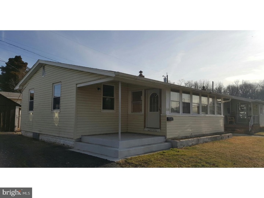 323 Lafayette Rd, Penns Grove, NJ 08069 - photo 1