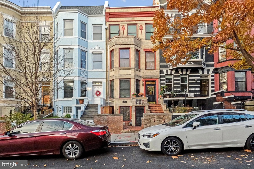 1871 California St NW unit 3, Washington, DC 20009 - photo 1