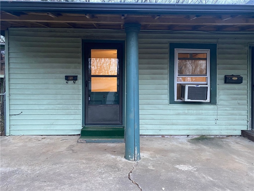 410 E Huntsville Rd unit B, Fayetteville, AR 72701 - photo 1