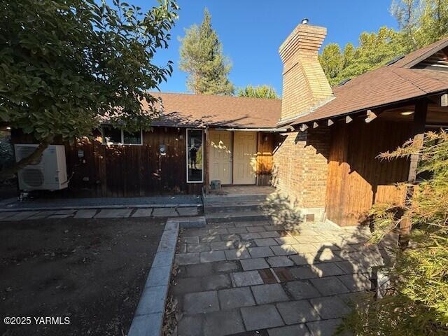 3913 W Lincoln Ave, Yakima, WA 98902 - photo 1