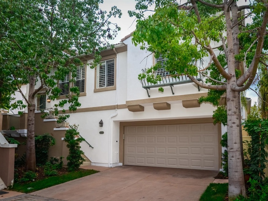Rarely available 1944 sq ft 3 bedroom, 2.5 bath sp