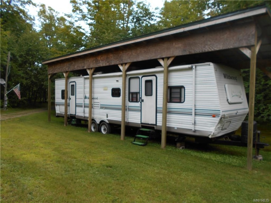 1990 37' camper sleeps 8