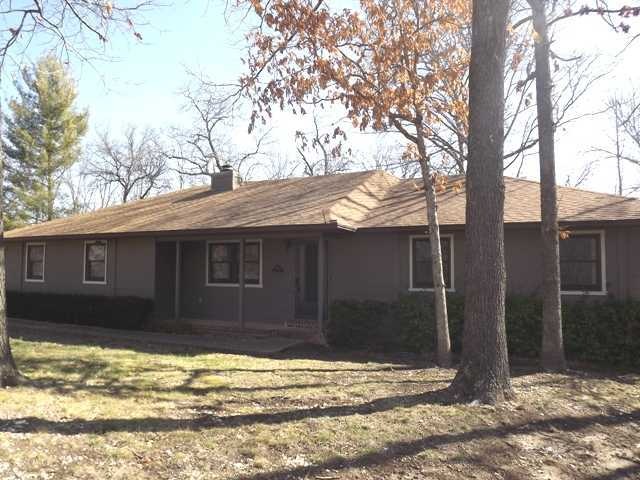 Facade/Exterior Front. Very Affordable !