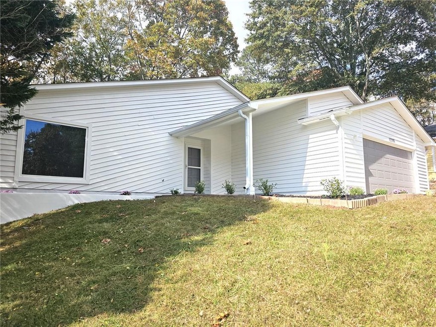 10085 Old Woodland Entry, Alpharetta, GA 30022 - photo 1