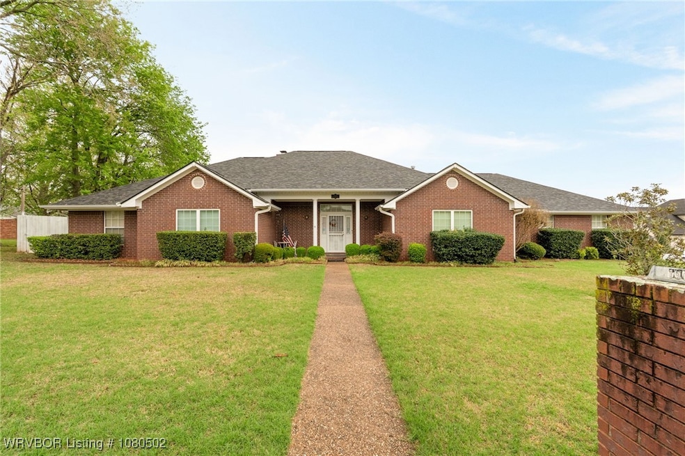 1906 N 47th St, Fort Smith, AR 72904 - photo 1