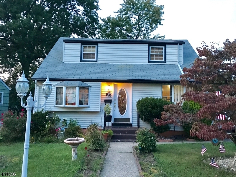 96 Franklin Ave, Fairview, NJ 07022 - photo 1