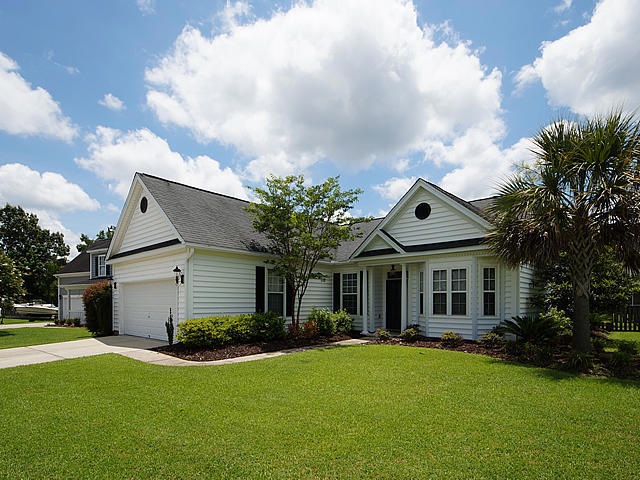 415 Crystal Oaks Ln, Moncks Corner, SC 29461 - photo 1