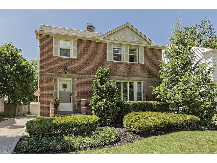 Welcome home to 2368 Loyola, University Heights.