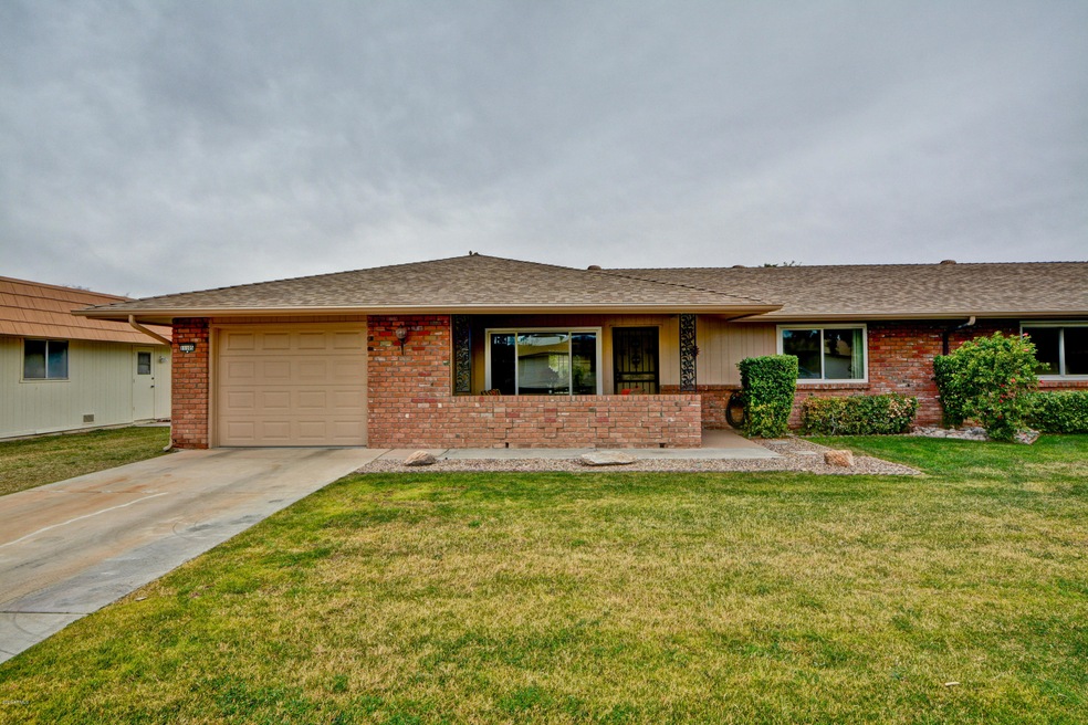 11105 W Cameo Dr, Sun City, AZ 85351 - photo 1