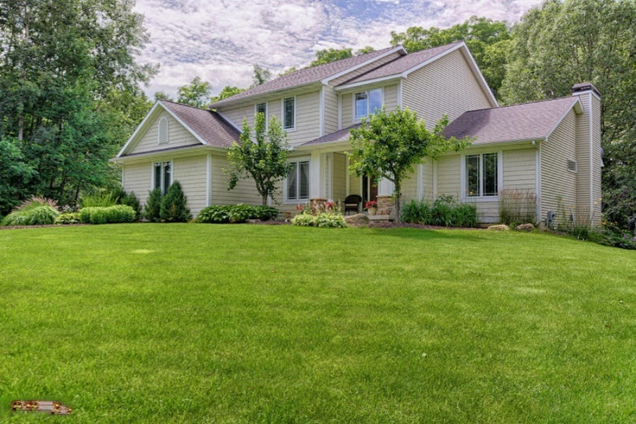 3130 Pickford Exterior-1