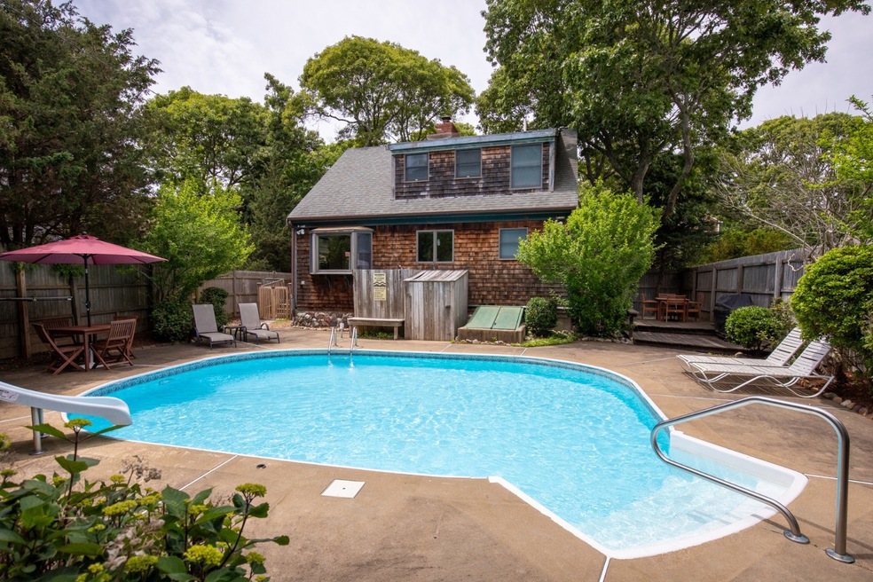 3 Nahomon St, Oak Bluffs, MA 02557 - photo 1